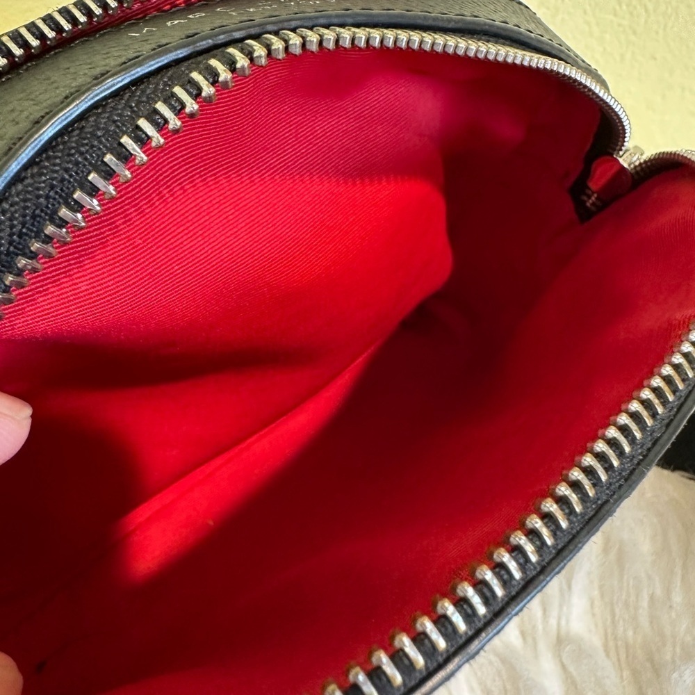 💯Authentic Marc Jacobs Black Crossbody Bag🍀 - Picture 9 of 17